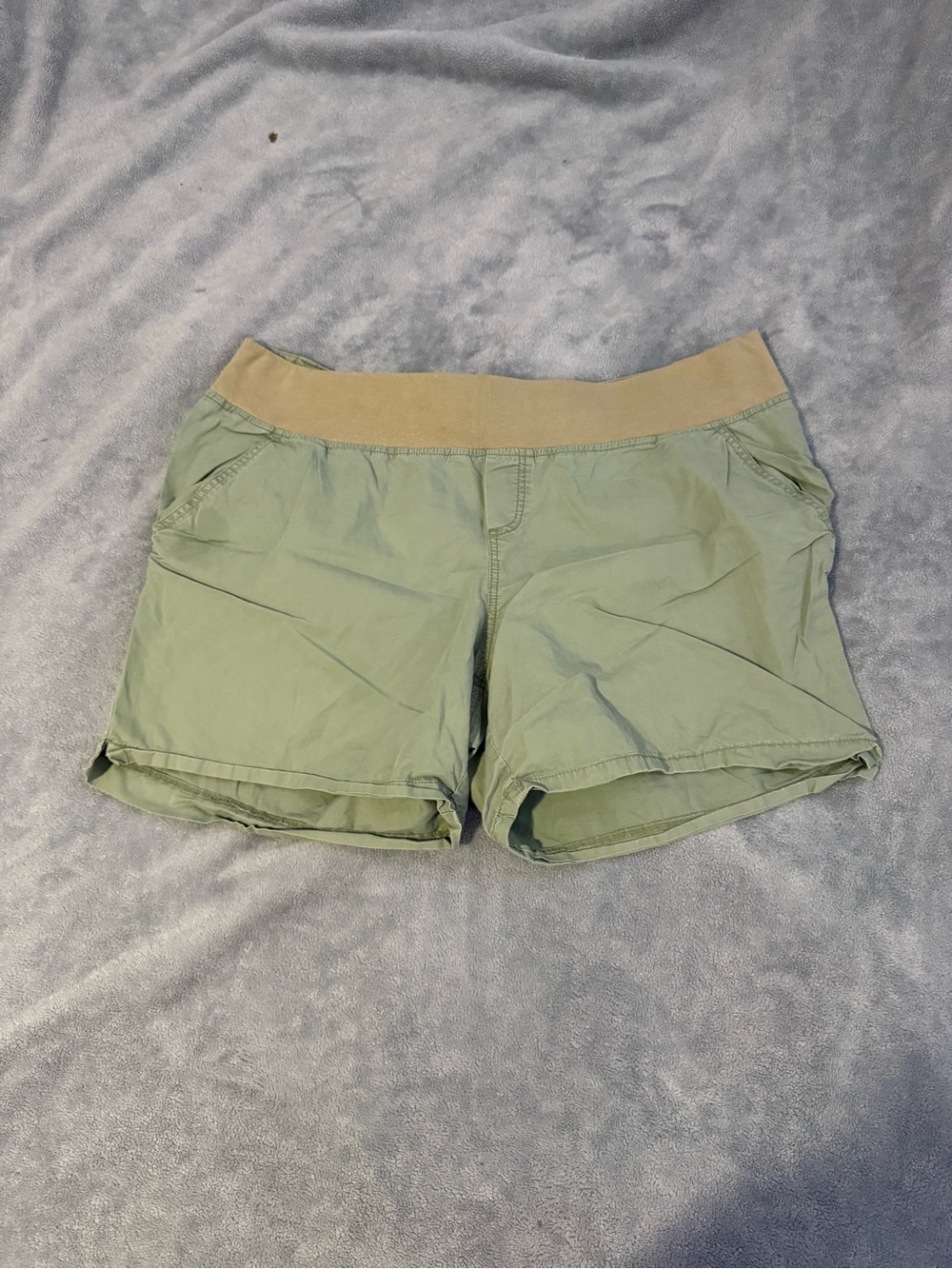 Women’s Light Olive Green Stretch Waist Shorts